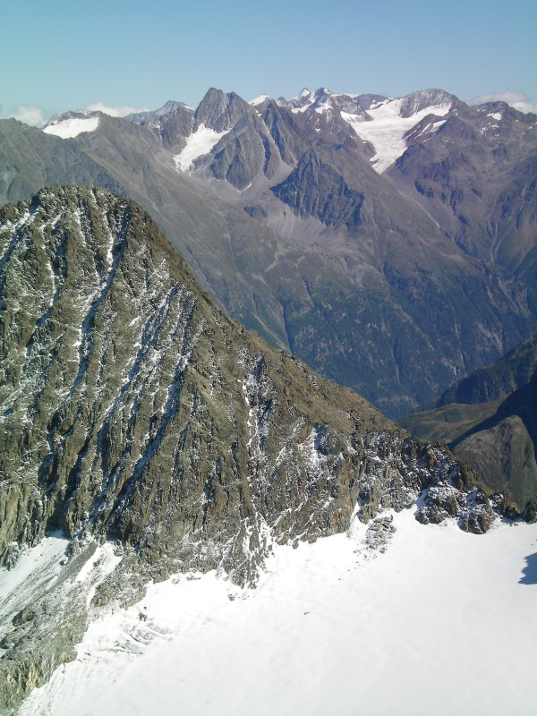 Blick vom Luibiskogel zu den Stubaier Alpen